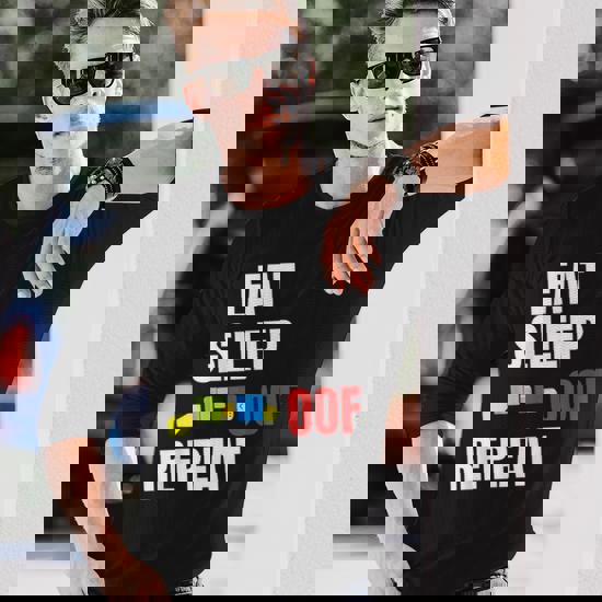 Oof. T-Shirt Eat Sleep Oof Repeat Gamers Gift Oof. T-Shirt Eat Sleep Oof Repeat Gamers Gift