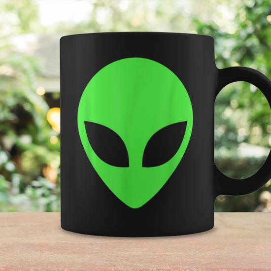 Green Alien Head Apparel 90'S Style Clothing Alien Coffee Mug | Mazezy DE