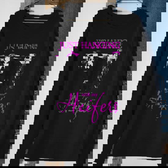 Funny Hanging With My Heifers T-Shirt Cattle Farmers Gift Funny Hanging With My Heifers T-Shirt Cattle Farmers Gift