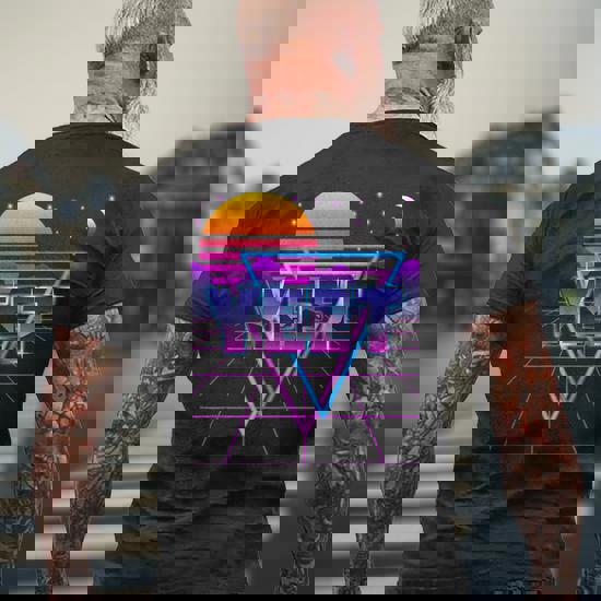 Yeet Colorful Glitch Out Run Vaporwave Synthwave Men's T