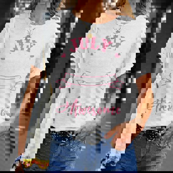 Legendary Since February 2004 16th Birthday Gift 16 Year Old T-Shirt Legendary Since February 2004 16th Birthday Gift 16 Year Old T-Shirt