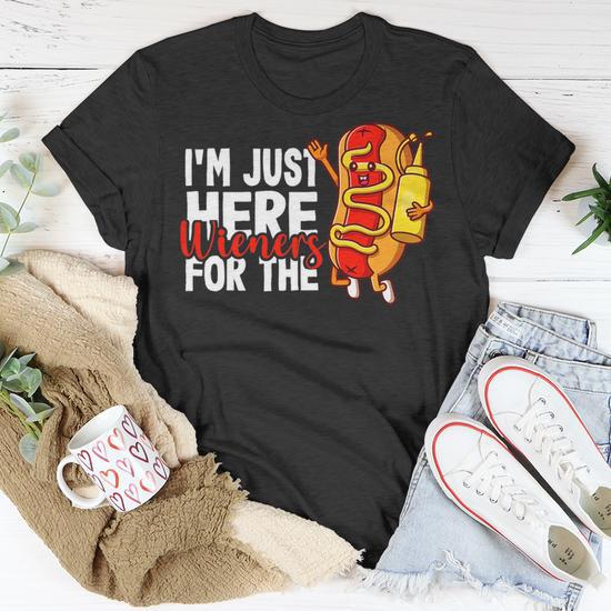 "Just A Girl Who Loves Hotdogs" Funny Unisex T-Shirt - Perfect Gift For Women & Men