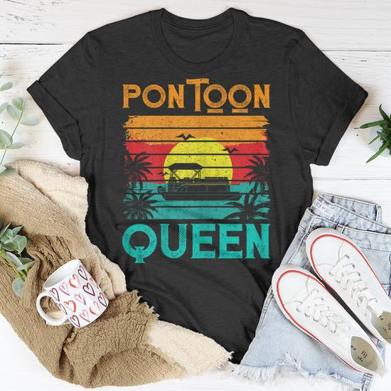Funny Pontoon Queen Retro Vintage Style Pontoon Boat Unisex T