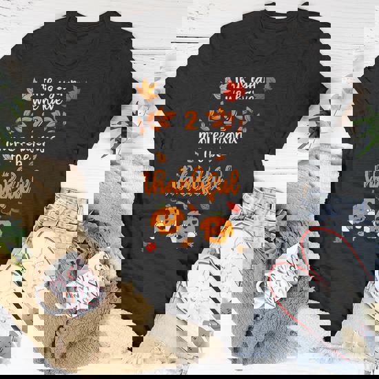 Thanksgiving Twin Baby Pregnancy Announcement Pumpkin Unisex T-Shirt |  Mazezy