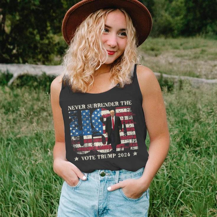 Never Surrender The Usa Grunge Vote Trump 2024 Tank Top