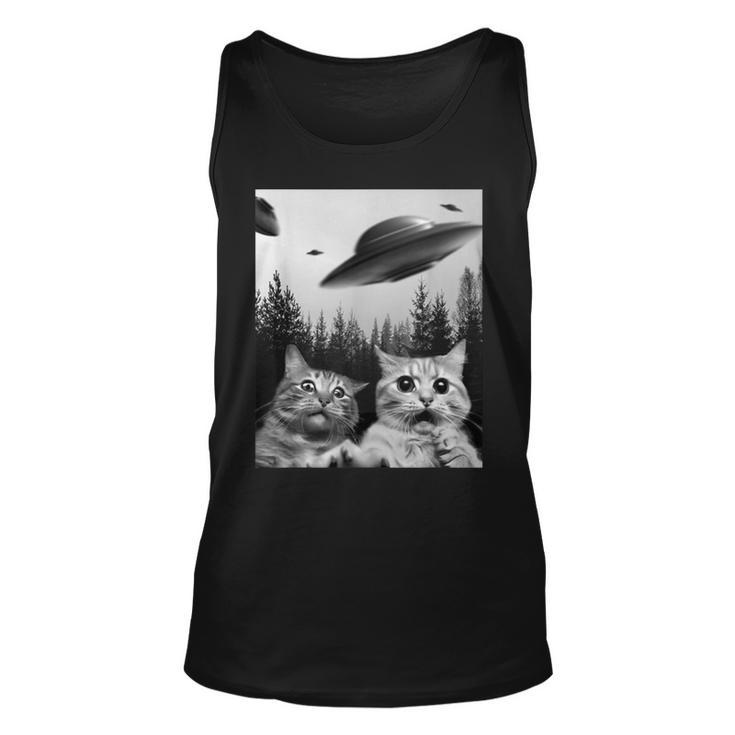 Cat Selfie With Alien Ufo Spaceship Cat Lovers Tank Top