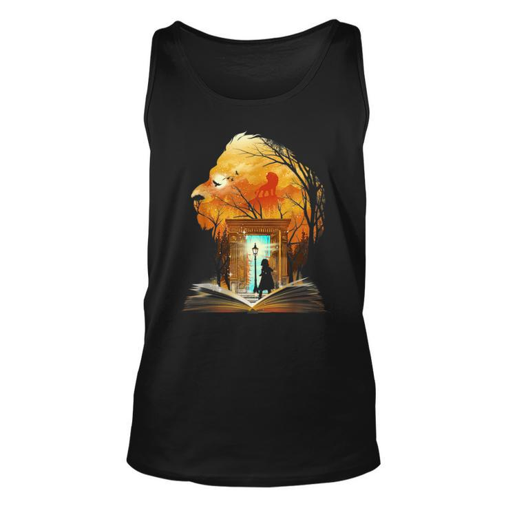 Courage Dear Hearts Lion Book Reading Lovers Bookworm Reading  Tank Top