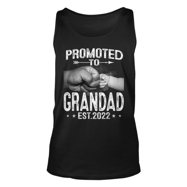 Promoted To Great Grandad 2022 Fathers Day First New Grandpa Grandpa Tank Top