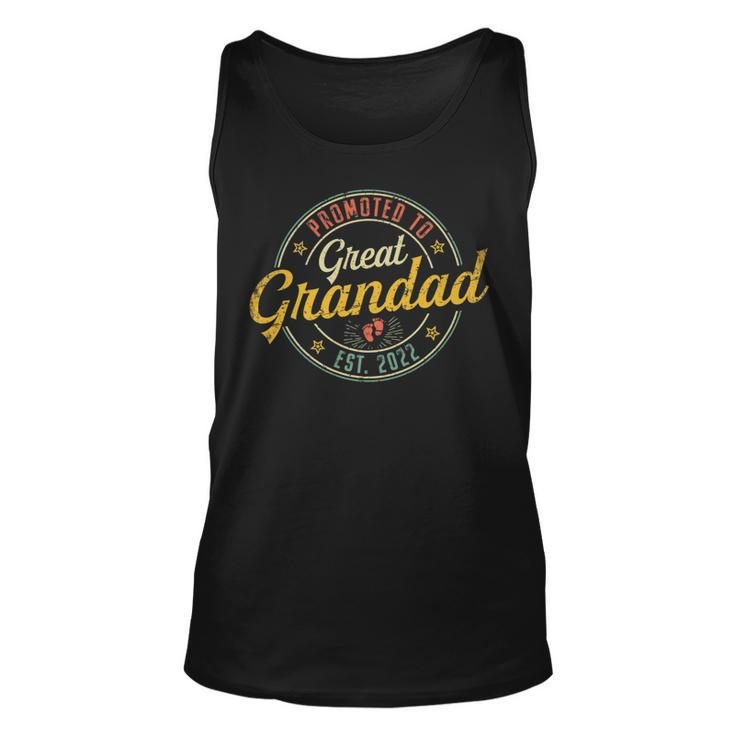 Promoted To Great Grandad 2022 Fathers Day First New Grandpa Grandpa Tank Top
