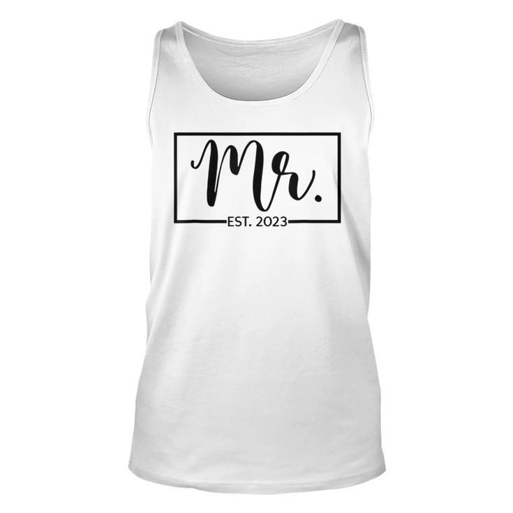 Mr Est 2023 Just Married Wedding Hubby Mr & Mrs Gifts  Unisex Tank Top