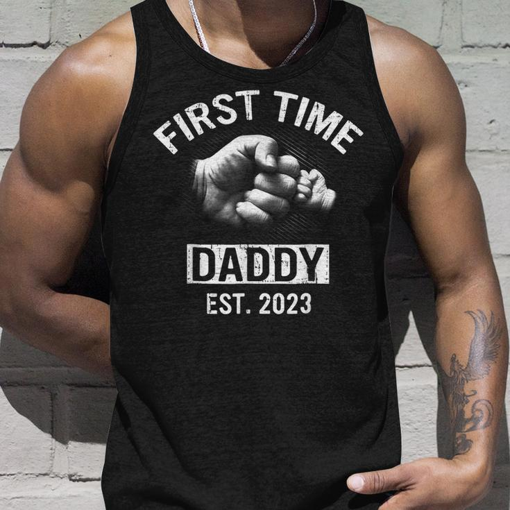 First Time Daddy New Dad Est 2023 Fathers Day Gift Unisex Tank Top Gifts for Him