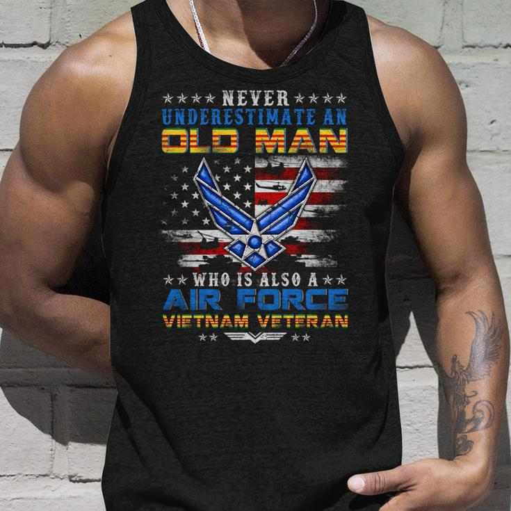 Never Underestimate An Oldman Us Air Force Vietnam Veteran Unisex Tank Top Gifts for Him