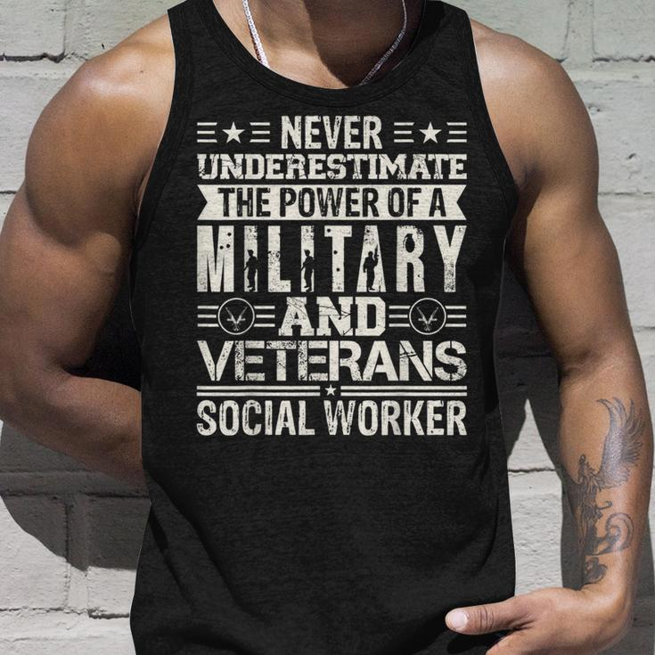 Never Underestimate The Power Of A Military And Veterans Unisex Tank Top Gifts for Him