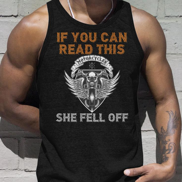 If You Can Read This She Fell Off Motorcycle Skull On Back Tank Top Gifts for Him