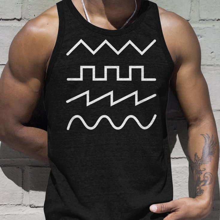 Synth Analog Audio Waveform Synthesizer Nerd Unisex Tank Top Gifts for Him
