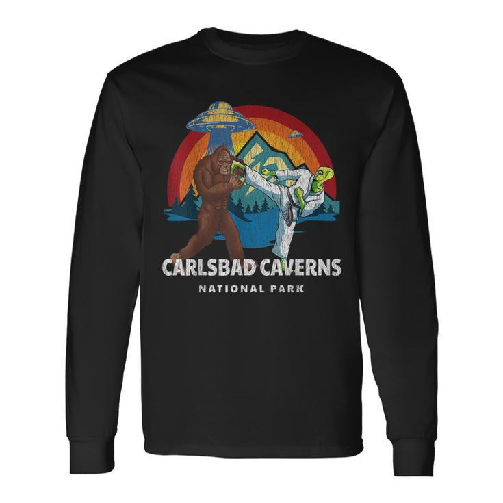 Carlsbad Caverns National Park Bigfoot Alien Vintage Ufo Long Sleeve T-Shirt