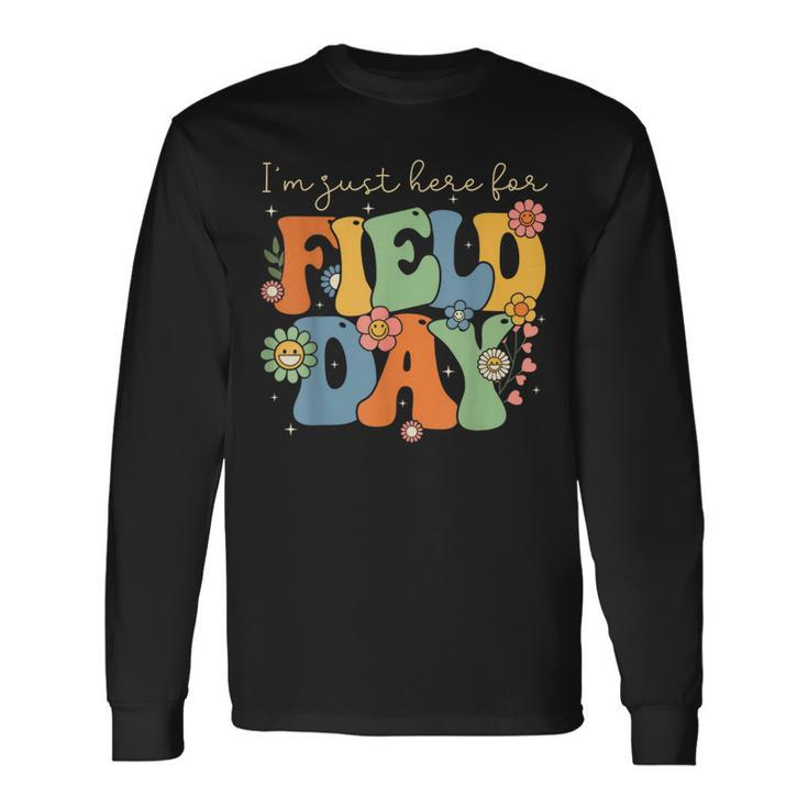 Im Just Here For Field Day Groovy Retro Last Day Of School Long Sleeve T-Shirt T-Shirt