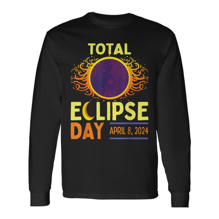 Total Solar Eclipse Day April 8 2024 Retro Sun Eclipse Long Sleeve T-Shirt
