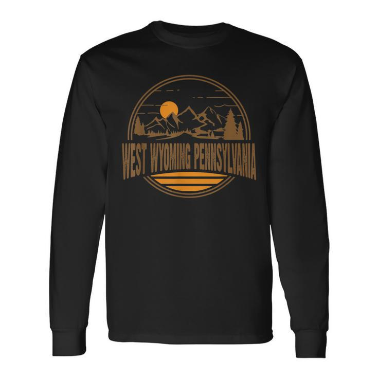Vintage Saugerties South New York Mountain Hiking Print Long Sleeve T-Shirt