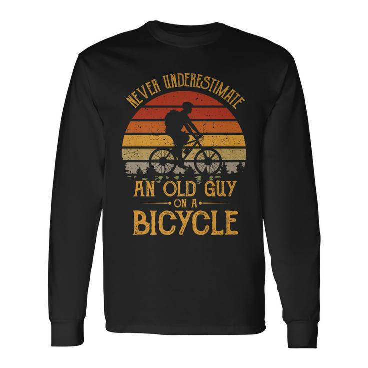 Vintage Never Underestimate An Old Guy On A Bicycle Cycling Long Sleeve T-Shirt T-Shirt