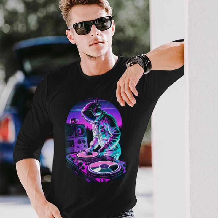 Astronaut Dj Djing In Space Edm Cool Graphic Vaporwave Long Sleeve T-Shirt Gifts for Him
