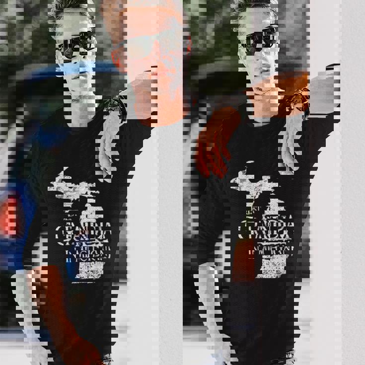 Best Grandpa In Michigan Grandpa Long Sleeve T-Shirt T-Shirt Gifts for Him