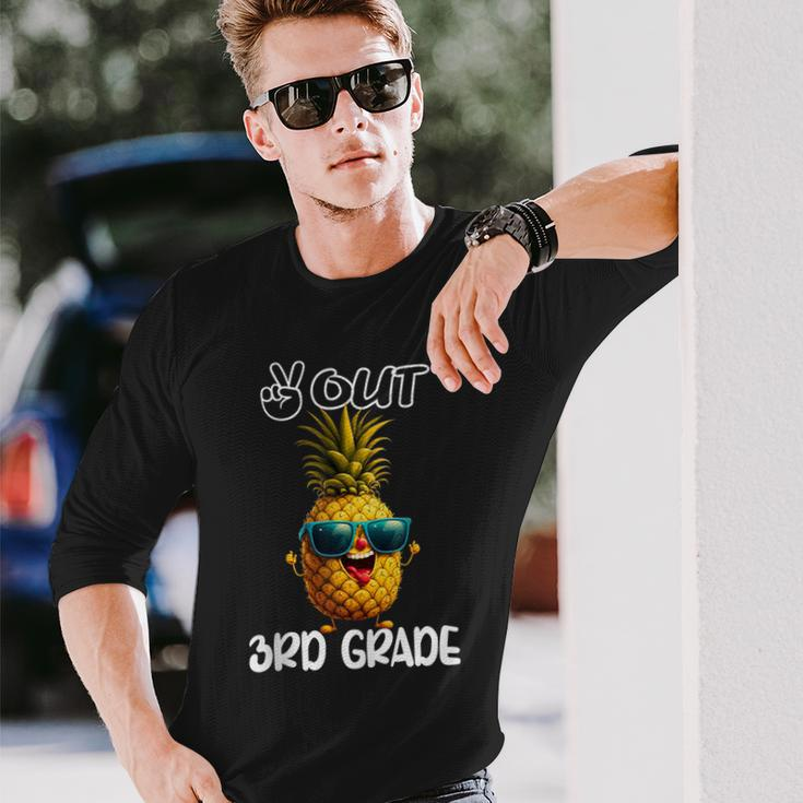 Last Day Of 3Rd Grade Peace Out 3Rd Grade Graduation Long Sleeve T-Shirt T-Shirt Gifts for Him