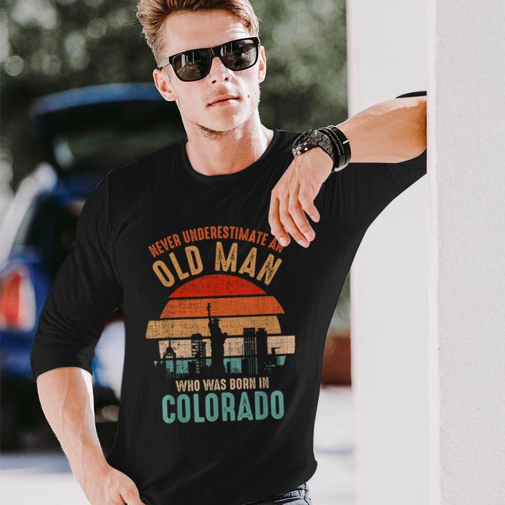 Mb Never Underestimate An Old Man Born In Colorado Long Sleeve T-Shirt Gifts for Him