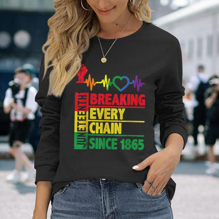 Junenth Breaking Every Chain Since 1865 African Freedom Long Sleeve T-Shirt Gifts for Her