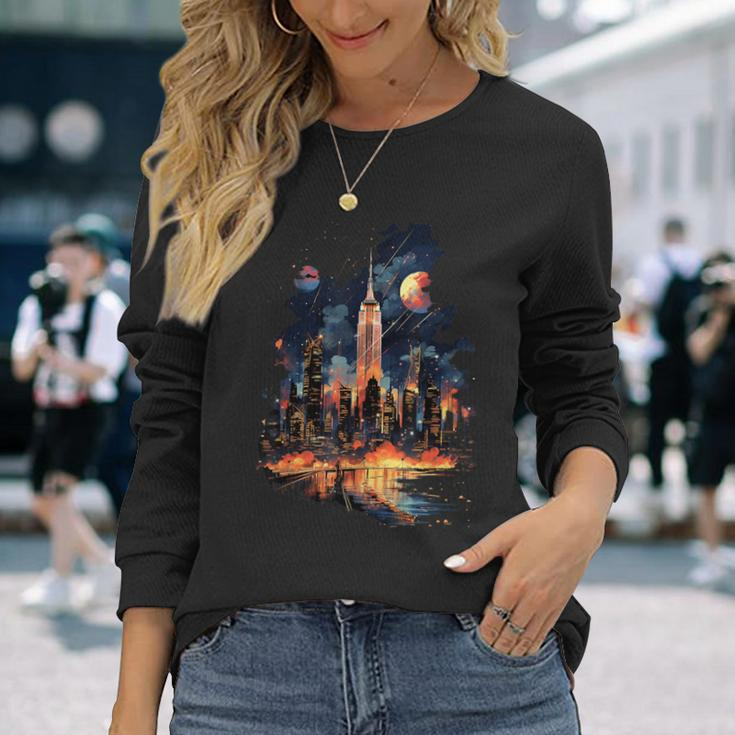 New York City Downtown Skyline Statue Of Liberty Nyc Long Sleeve T-Shirt Gifts for Her