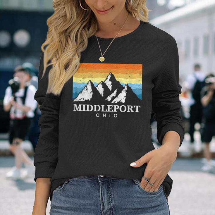 Vintage Middleport Ohio Mountain Hiking Souvenir Print Long Sleeve T-Shirt Gifts for Her