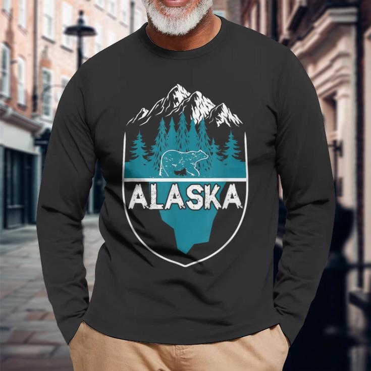 Alaska Bear Nature Alaskan Mountains Long Sleeve T-Shirt Gifts for Old Men