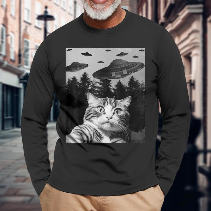 Cat Selfie With Ufos Alien Ufo Cat Lover Long Sleeve T-Shirt Gifts for Old Men