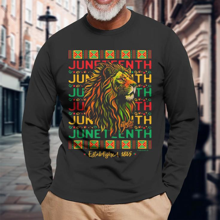 Junenth Lion Freedom Day 1865 Celebrate Black History Long Sleeve T-Shirt Gifts for Old Men