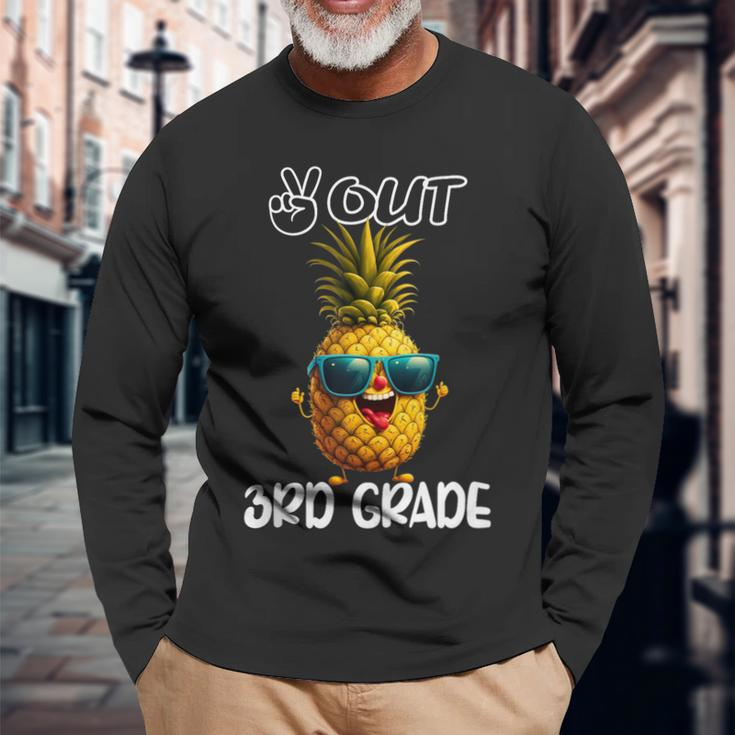 Last Day Of 3Rd Grade Peace Out 3Rd Grade Graduation Long Sleeve T-Shirt T-Shirt Gifts for Old Men