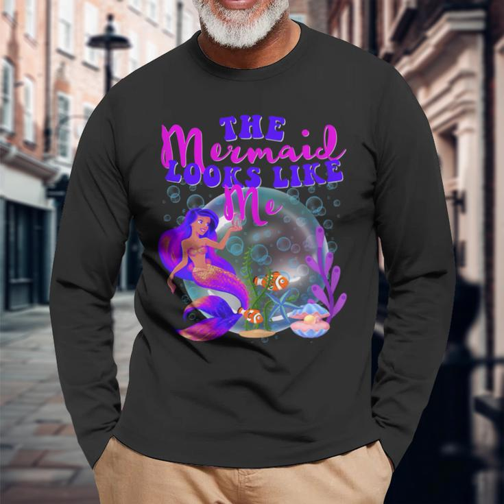 The Mermaid Looks Like Me Black Girl Long Sleeve T-Shirt T-Shirt Gifts for Old Men