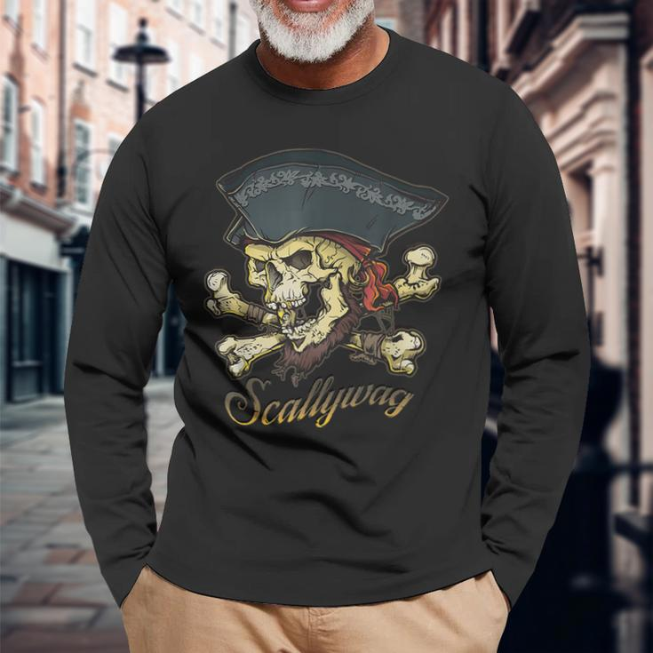 Scallywag Pirate Skull And Crossbones Jolly Roger Jolly Roger Long Sleeve T-Shirt Gifts for Old Men