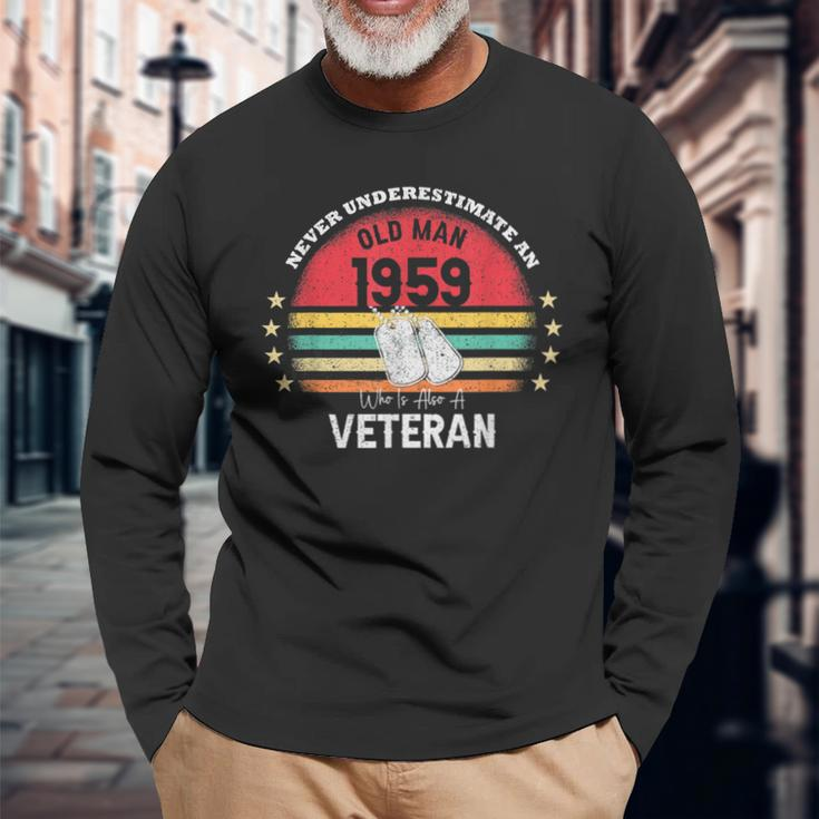 Never Underestimate An Old Man Veteran 1959 Birthday Vintage Long Sleeve T-Shirt Gifts for Old Men