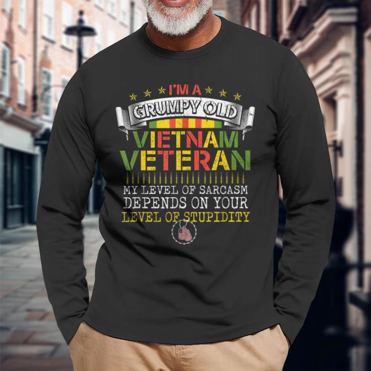 Veterans Day Im A Grumpy Old Vietnam Veteran Long Sleeve T-Shirt Gifts for Old Men
