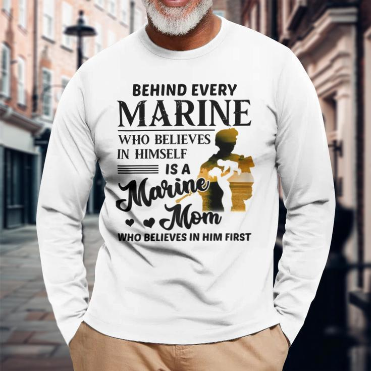 Marine Who Believes Himself Is A Marine Mom Veterans Shirt Long Sleeve T-Shirt Gifts for Old Men