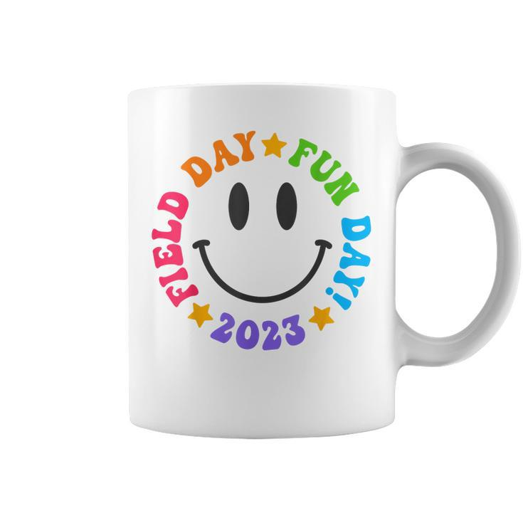 Field Day Fun Day 2023 Groovy Smile Face Funny Teacher Kids  Coffee Mug
