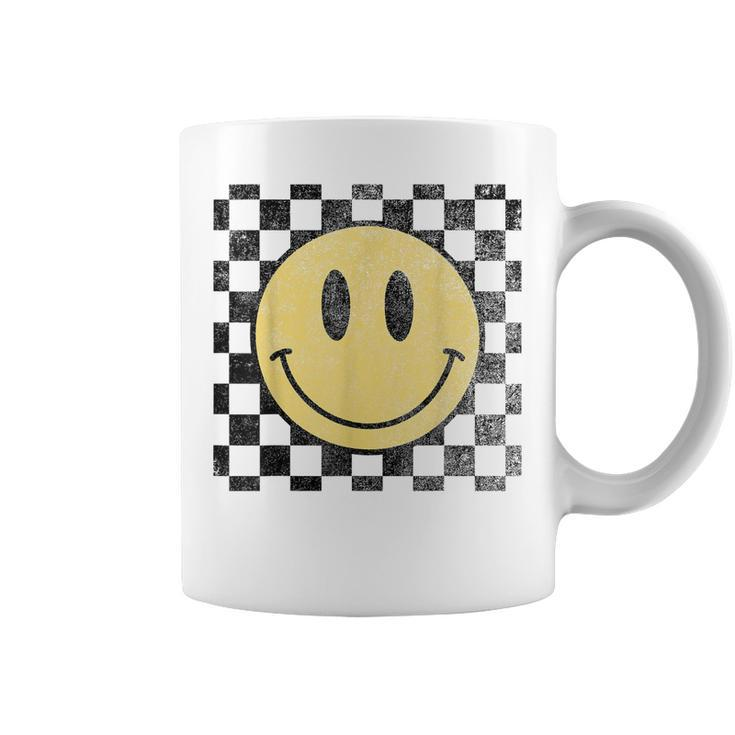 Retro Happy Face 70S Distressed Checkered Pattern Smile Face  Coffee Mug