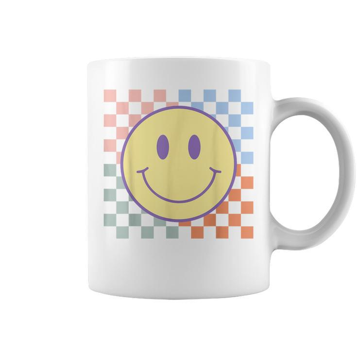 Retro Happy Face Checkered Pattern Smile Face Trendy Coffee Mug