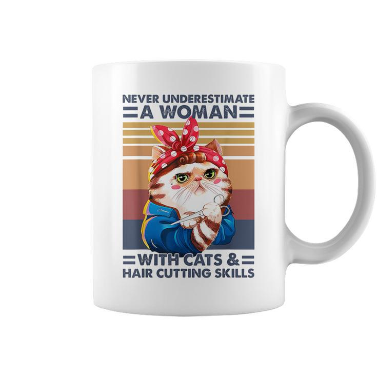 Never Underestimate A Woman With Cats And Hair Cutting Coffee Mug