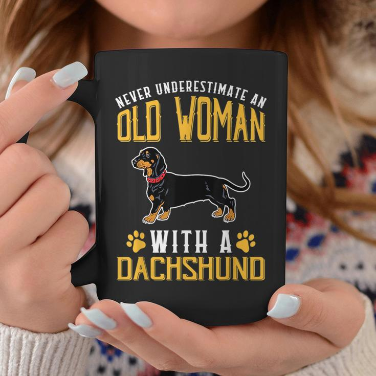 Funny Never Underestimate An Old Woman With A Dachshund Cute Coffee Mug Funny Gifts