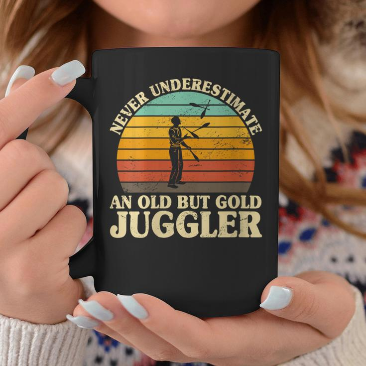 Never Underestimate An Old Juggler Juggling Circus Staff Coffee Mug Unique Gifts