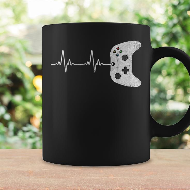Gamer Heartbeat Funny Vintage Game Controller Coffee Mug Gifts ideas