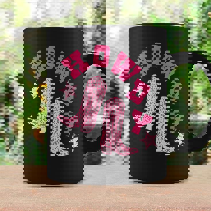 Vintage Pink Howdy Rodeo Western Country South Cowgirl Boot Rodeo Funny Gifts Coffee Mug Gifts ideas