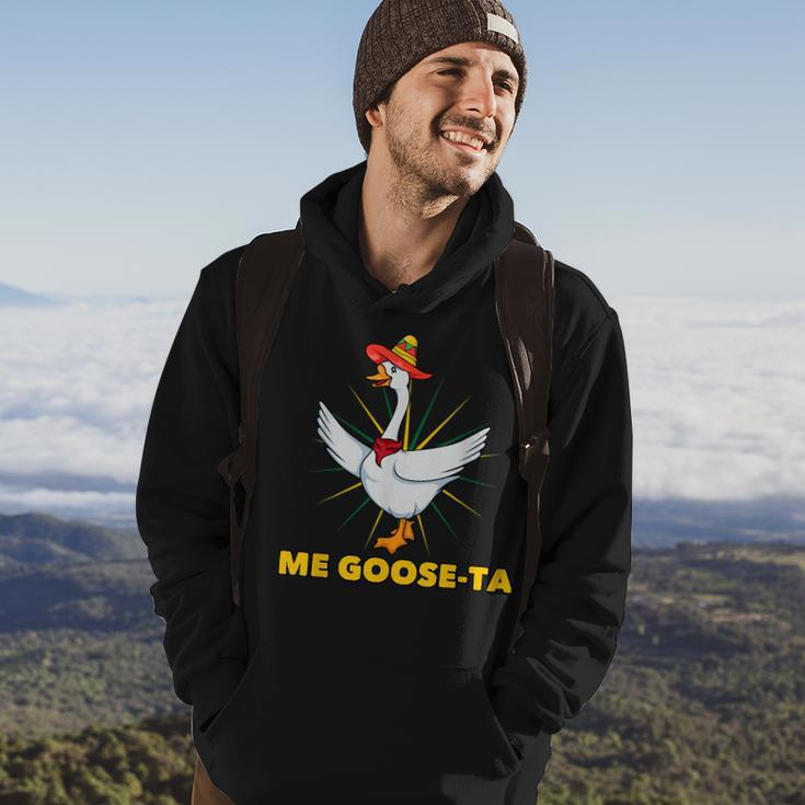 Me Goose-Ta Funny Mexican Spanish Goose Language Pun Gift Hoodie Lifestyle