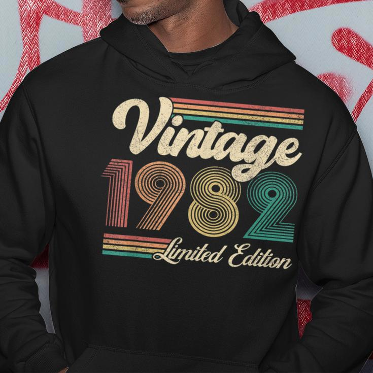 40 Year Old Gifts Born In 1982 Vintage 40Th Birthday Retro Hoodie Unique Gifts